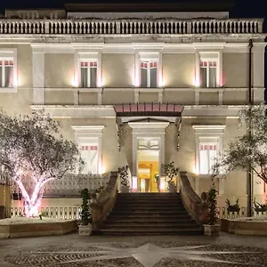Del Bosco Aeroporto di Catania Fontana Rossa